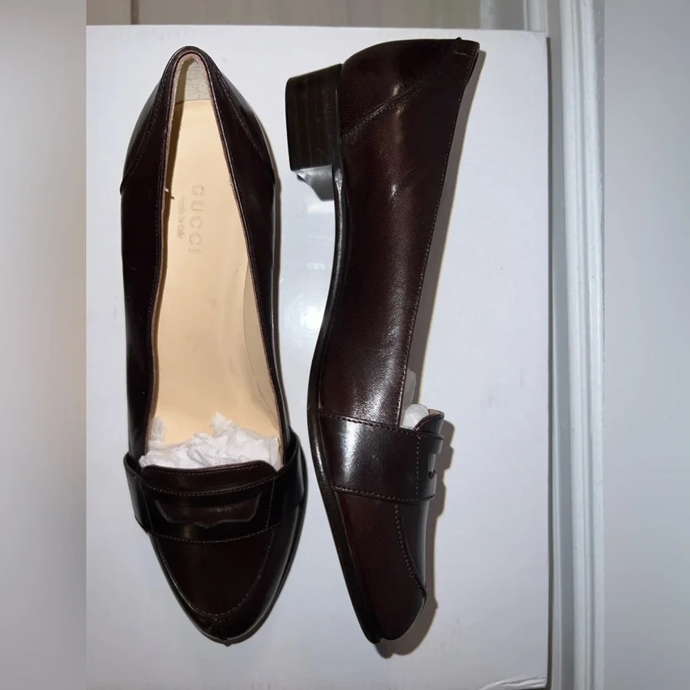 Gucci Women’s Loafers - Picture 2 of 3